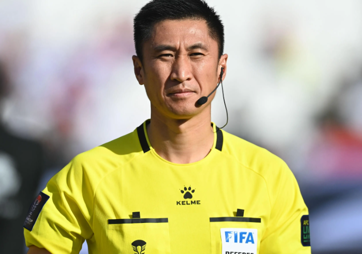 世俱杯名场面马宁怒吼瓜迪奥拉 马宁与瓜迪奥拉激烈交涉 世俱杯名场面马宁怒吼瓜迪奥拉 马宁与瓜迪奥拉激烈交涉