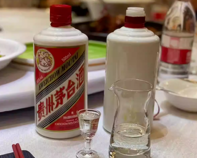 茅台价格大面积跳水！茅台的拐点还是来了