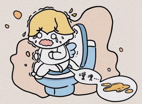 女生喝冰咖啡严重腹泻拉到脱水 高温天这样喝水会伤心脏 女生喝冰咖啡严重腹泻拉到脱水 高温天这样喝水会伤心脏