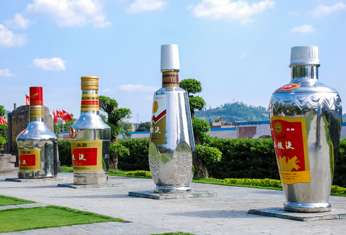 白酒经销商为何集体罢工 白酒挤泡沫压垮经销商