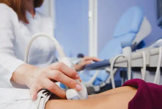 男子血管内取出鸡爪斑块 40岁以上人群建议体检中加做这项检查