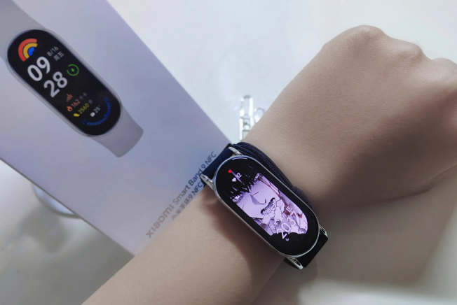 小米手环10将首推彩色陶瓷版 小米手环10官宣更高颜值