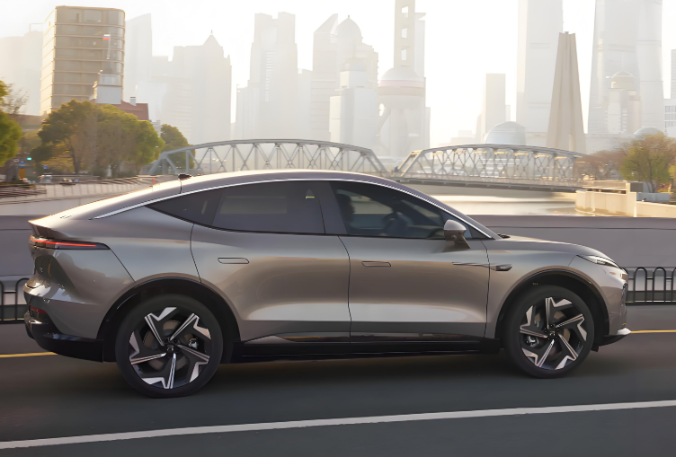 2025款飞凡R7正式上市 2025款飞凡R7限时一口价15.99万起-中大型SUV! 2025款飞凡R7正式上市 2025款飞凡R7限时一口价15.99万起-中大型SUV!