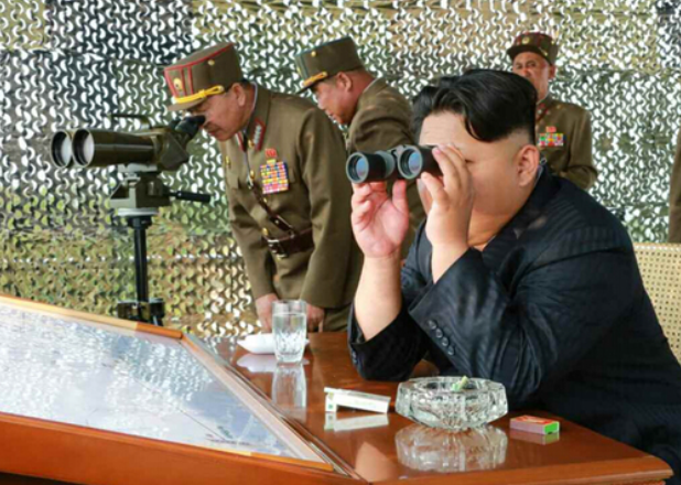 金正恩观看在俄朝鲜士兵影片时落泪  观看朝鲜在俄作战士兵影片时金正恩感动落泪！