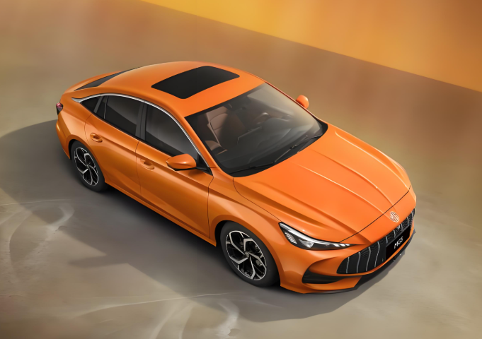2026新款名爵MG5上市！名爵MG5焕新升级气泡橙风暴！