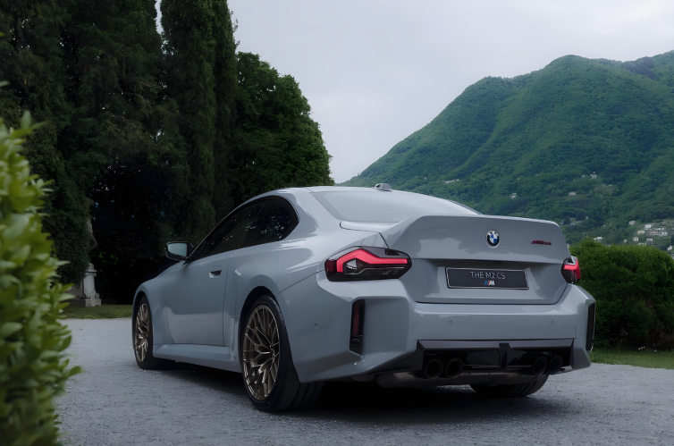 全新宝马M2 CS成纽北最速紧凑型车 全新宝马M2 CS 7分25.5秒刷新纽博格林北环赛道纪录