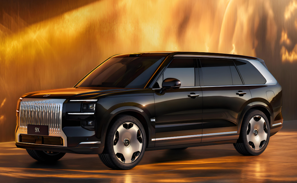 极氪9X定档搭载浩瀚超级电混系统！ 极氪9X混动兆瓦电驱全球首秀！