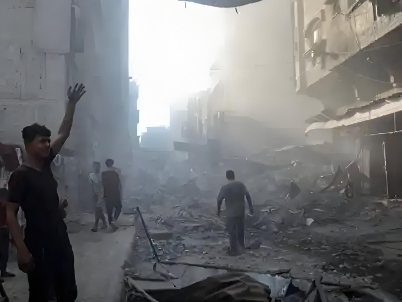 以军空袭黎巴嫩南部致10人受伤！以军对黎巴嫩的袭击呈进一步升级态势！