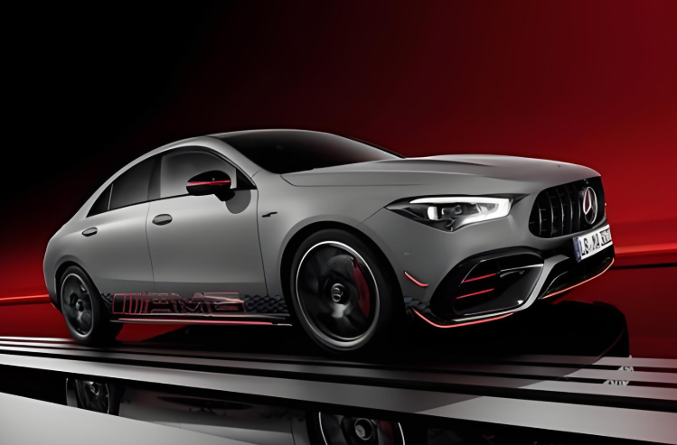 全新奔驰AMG CLA 45 S上市！62.59万买奔驰AMG CLA 45 S！