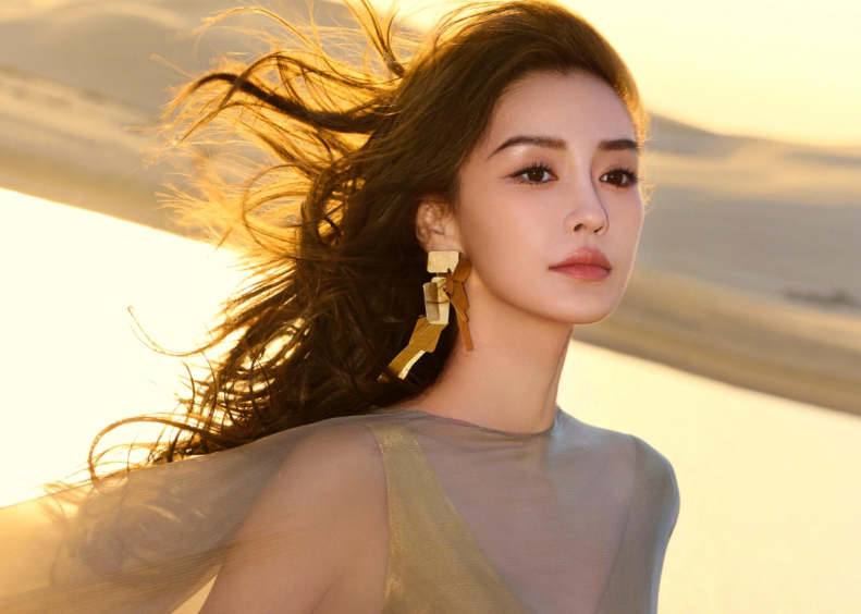 Angelababy杨颖造型一出场便是王炸 最新巴黎时装周神图! Angelababy杨颖造型一出场便是王炸 最新巴黎时装周神图!