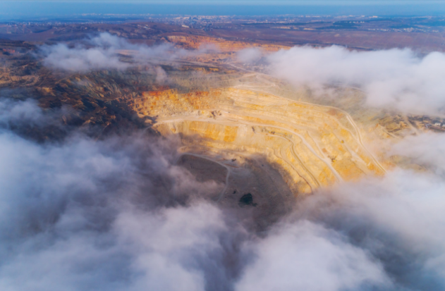湖南郴州探获4.9亿吨锂矿石!湖南临武探获超大型锂矿“宝藏”