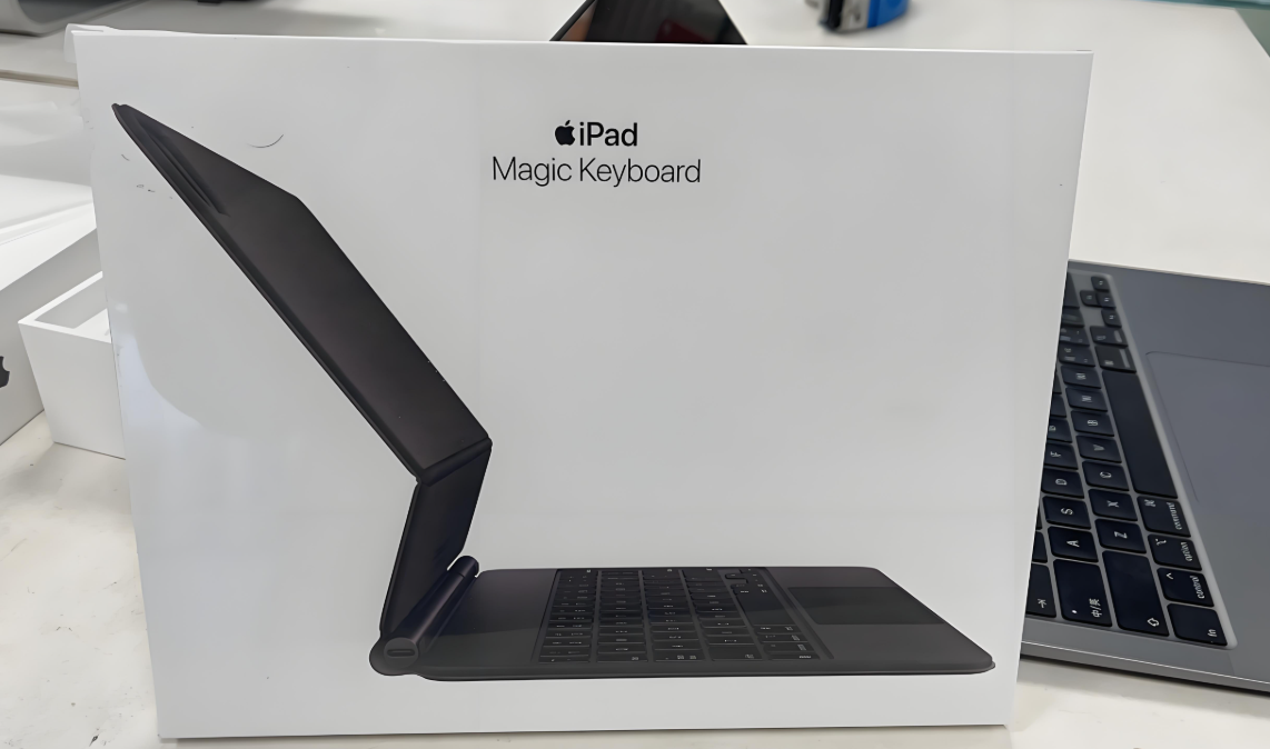 苹果 2025 教育优惠返校季来袭！AirPods4免费送，苹果高校教育优惠来了！