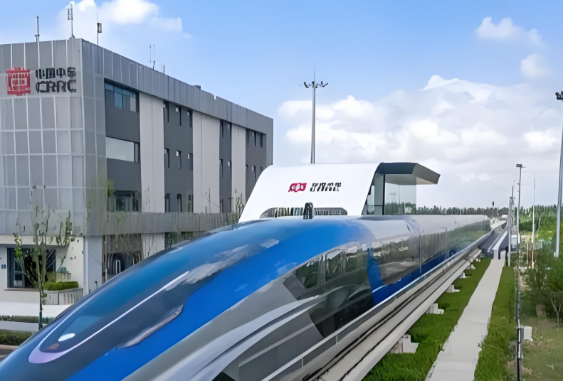 中国超导电动高速磁浮列车首次亮相! 时速600公里贴地飞行列车首次亮相科技感拉满! 中国超导电动高速磁浮列车首次亮相! 时速600公里贴地飞行列车首次亮相科技感拉满!