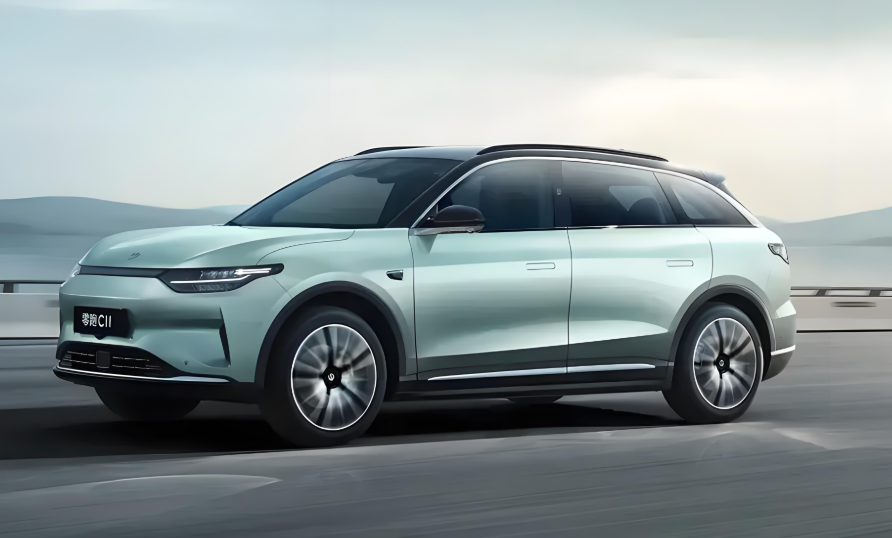 全新零跑C11配299马力+续航640km上市预热！全新零跑C11换悬浮大屏+HUD全系激光雷达！