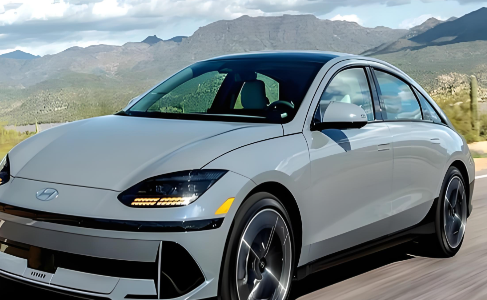 现代IONIQ 6 N首发3.2秒零百加速，标配尾翼！能换挡的电动汽车现代IONIQ 6 N正式亮相！