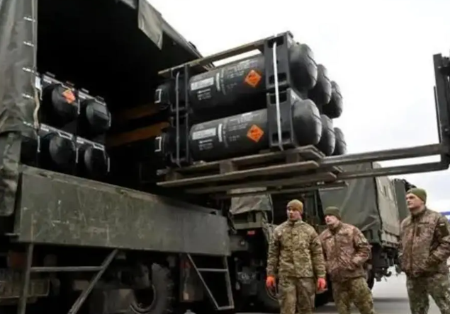 美国将宣布“武装乌克兰”新计划，俄乌会爆发大规模战争吗？