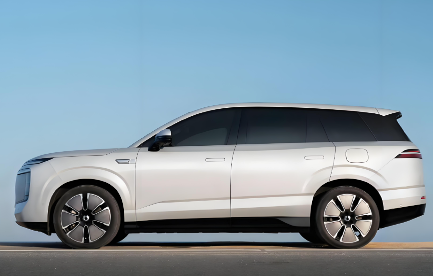 腾势N8L无伪实车曝光！ 或售35万-40万元 2.0T插混大型SUV，腾势N8L即将上市！