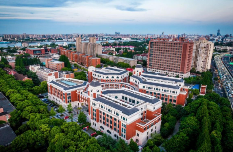 2025年微博网友心仪高校出炉 复旦与深圳大学强势霸榜 2025年微博网友心仪高校出炉 复旦与深圳大学强势霸榜