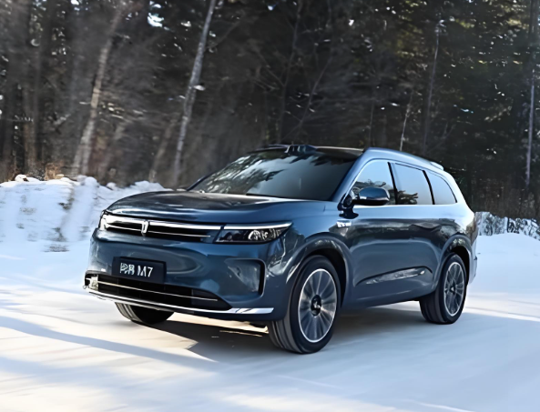 问界M7全新车型被曝光！问界M7纯电+增程双路线！