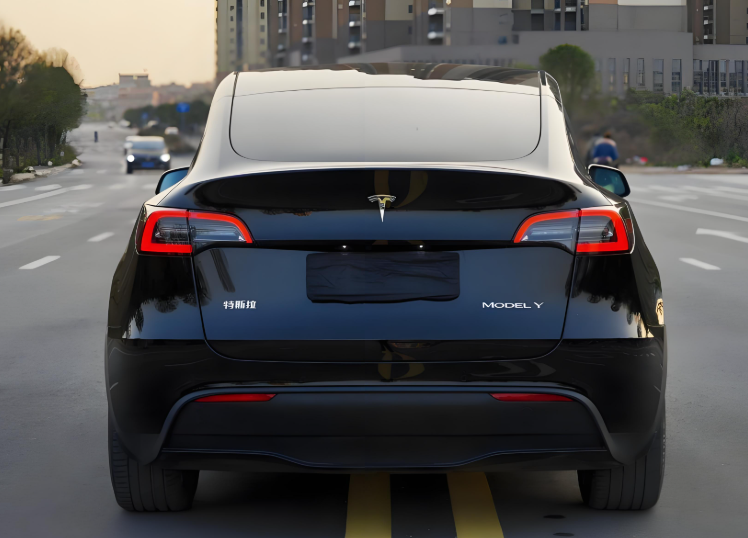 Model Y起售价50万！特斯拉Model Y在印度为何这么贵：关税太狠了！