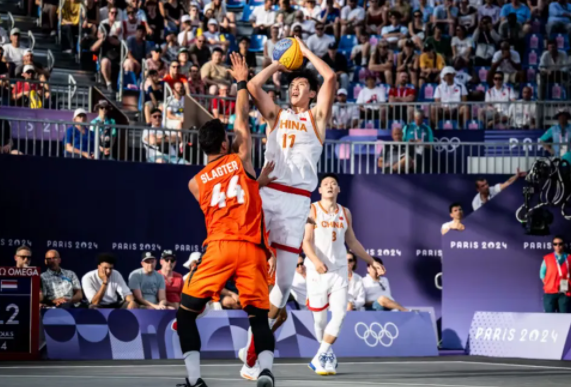 中国男篮热身赛胜荷兰 男篮首秀8分险胜欧洲劲旅!