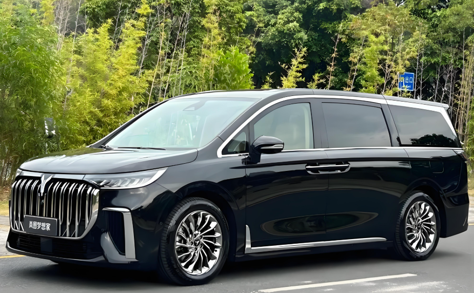 岚图梦想家PHEV新车型曝光！岚图梦想家PHEV纯电续航飙到300公里，太猛了！