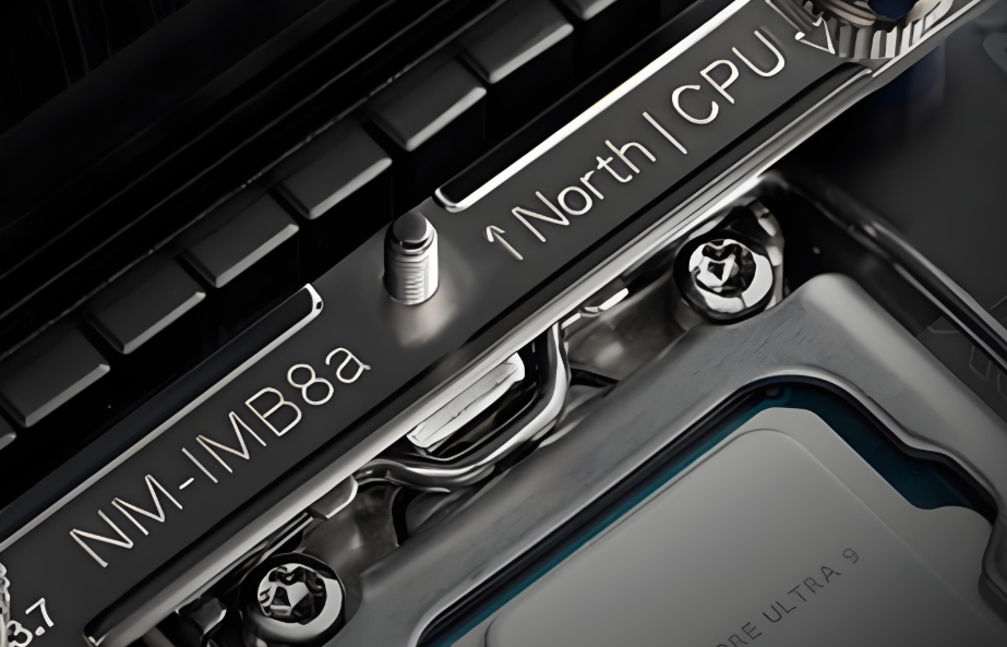 英特尔Nova Lake-AX曝光！英特尔Nova Lake-AX发力高端SoC迎战AMD Halo APU！