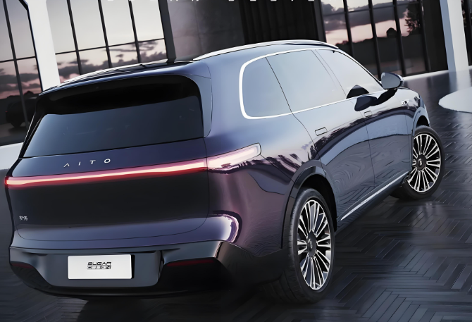 问界M8纯电版夜紫新配色登场！问界M8纯电版新车将于8月正式上市！