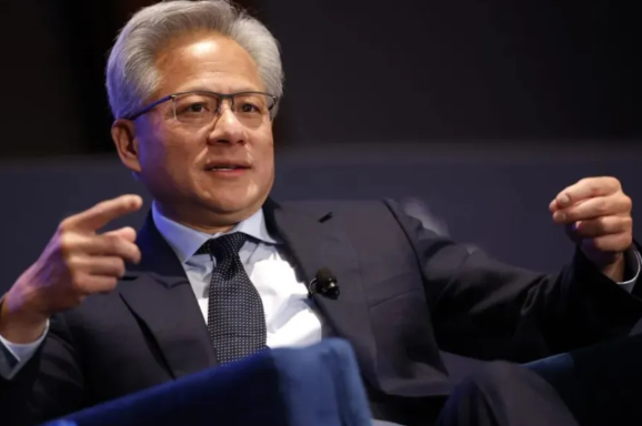 商务部部长会见黄仁勋 黄仁勋表示将深化与中国企业ai领域的合作