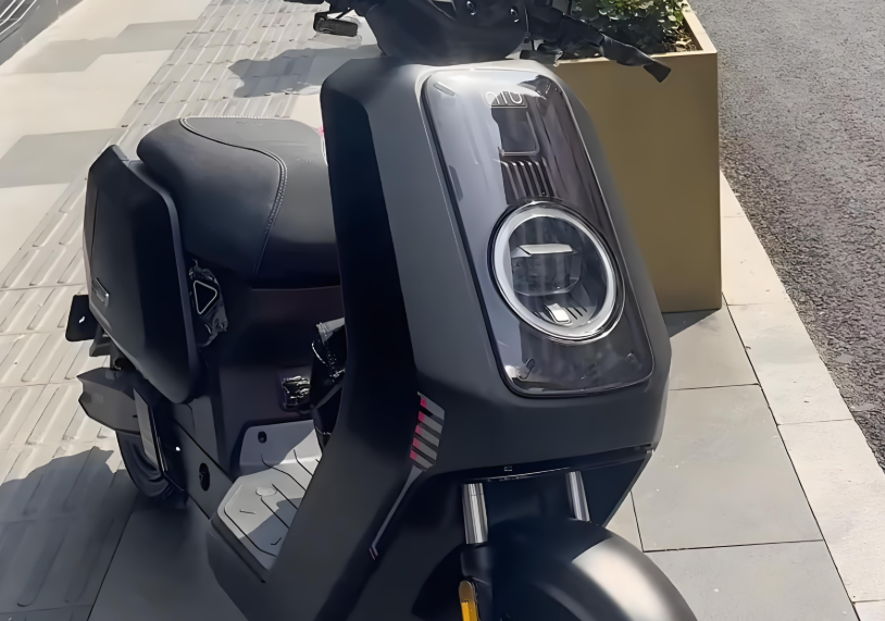 小牛旗舰两轮电车NXT Ultra发布！小牛 NX ultra极速25km/h 首发11999元！