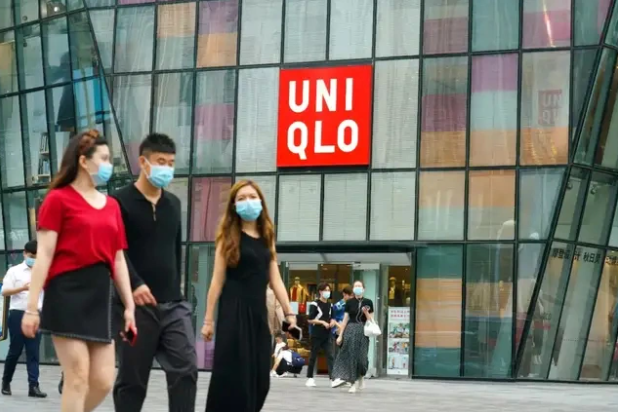 优衣库镜子杀疯热搜!当代辣妹集体破防 优衣库镜子杀疯热搜!当代辣妹集体破防