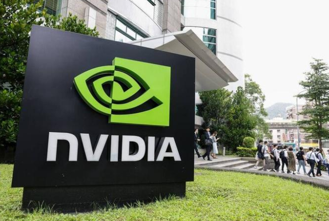 NVIDIA重返中国股价创高!黄仁勋变现近14亿元