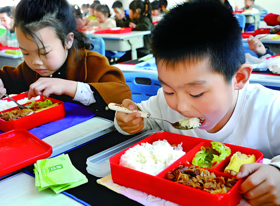 校园配餐领域首个国家标准发布！首个校园配餐服务管理国家标准发布！
