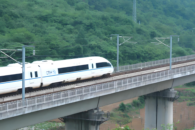 成渝中线高铁将实现时速400公里运营!世界最快高铁落地成渝! 成渝中线高铁将实现时速400公里运营!世界最快高铁落地成渝!