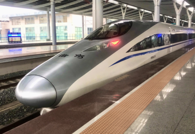G326次高铁一年半涨价近1成 市场化票价机制确实有涨价