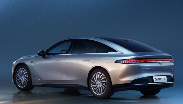 别克至境L7官方伪装实车曝光！别克至境L7配激光雷达+1.5T增程