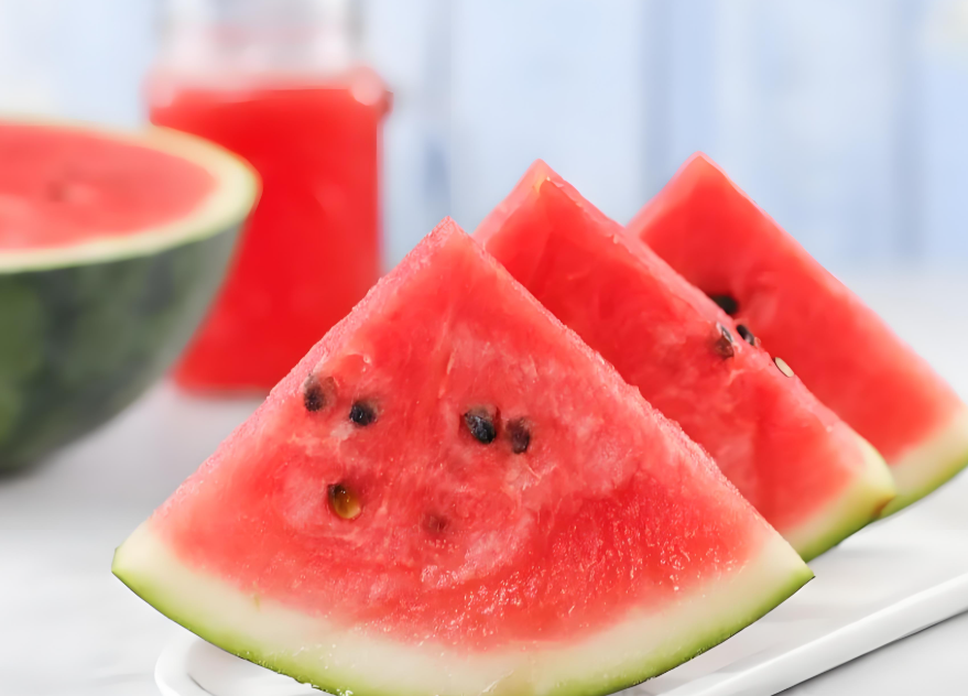 女子吃隔夜冰西瓜竟致颅内感染！吃隔夜冰西瓜有什么危害？