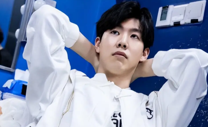 IG零封WE拿到赛段首胜!Wei首发打野的位置稳了! IG零封WE拿到赛段首胜!Wei首发打野的位置稳了!