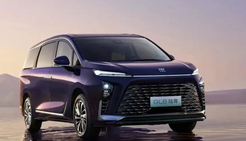全新别克GL8陆尊PHEV车型官图发布！全新别克GL8陆尊40万级新能源MPV 紫气东来！