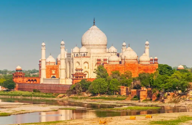 印度明日恢复向中国公民发放旅游签证 机票搜索量瞬时增长10倍 印度明日恢复向中国公民发放旅游签证 机票搜索量瞬时增长10倍