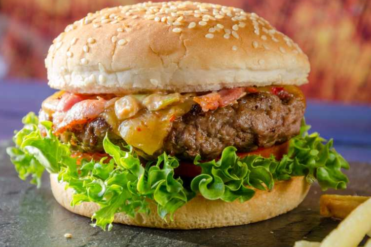 美国将迎来“史上最贵汉堡包” 全美国汉堡包涨价30%