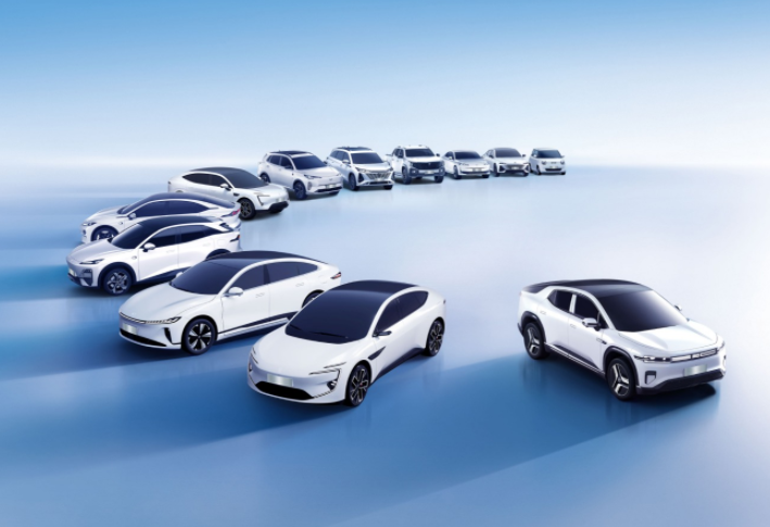 7月新能源汽车预计销量101万辆 占比突破54% 7月新能源汽车预计销量101万辆 占比突破54%