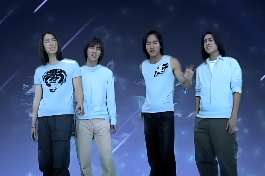 F4鸟巢世纪合体!与五月天同台献唱《流星雨》掀起全民回忆狂潮 F4鸟巢世纪合体!与五月天同台献唱《流星雨》掀起全民回忆狂潮