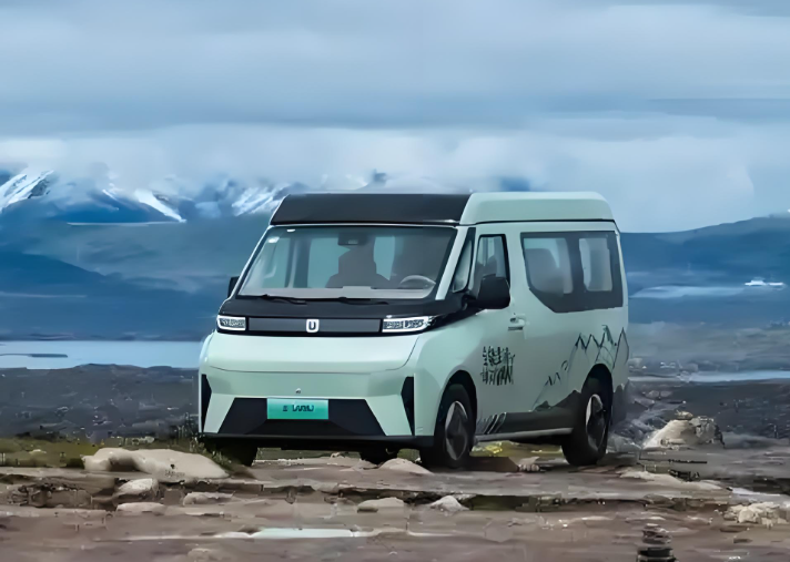 吉利远程X-VAN宿营车上市！吉利远程X-VAN隐藏式电动顶帐 售价26.99万元！