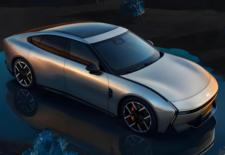 全新小鹏P7定档8月6日中国首秀！全新小鹏P7复古+朋克风的造型是在致敬老P7？