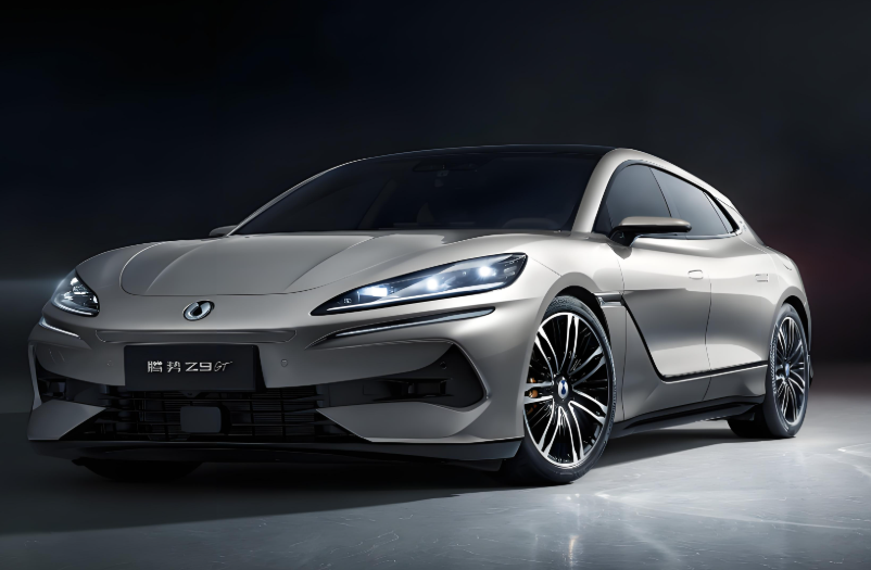 比亚迪2025年上半年累计销售量全球第一!比亚迪2025年上半年累计销售2145954台! 比亚迪2025年上半年累计销售量全球第一!比亚迪2025年上半年累计销售2145954台!