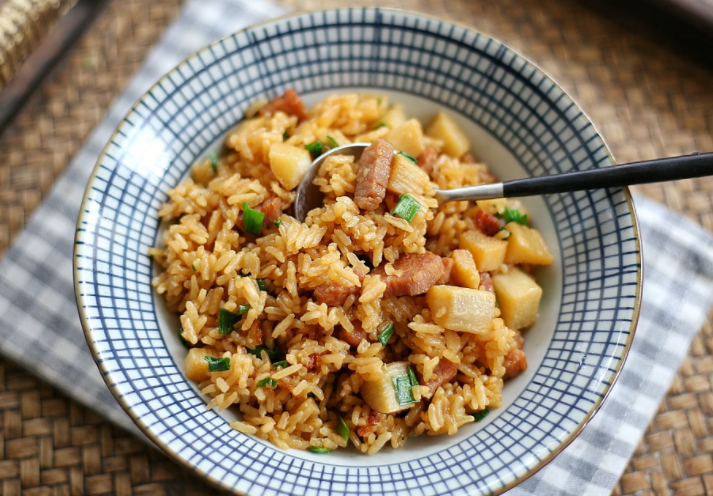 90后追不动“漂亮饭”了&nbsp;吃饭何时成了“行为艺术”？