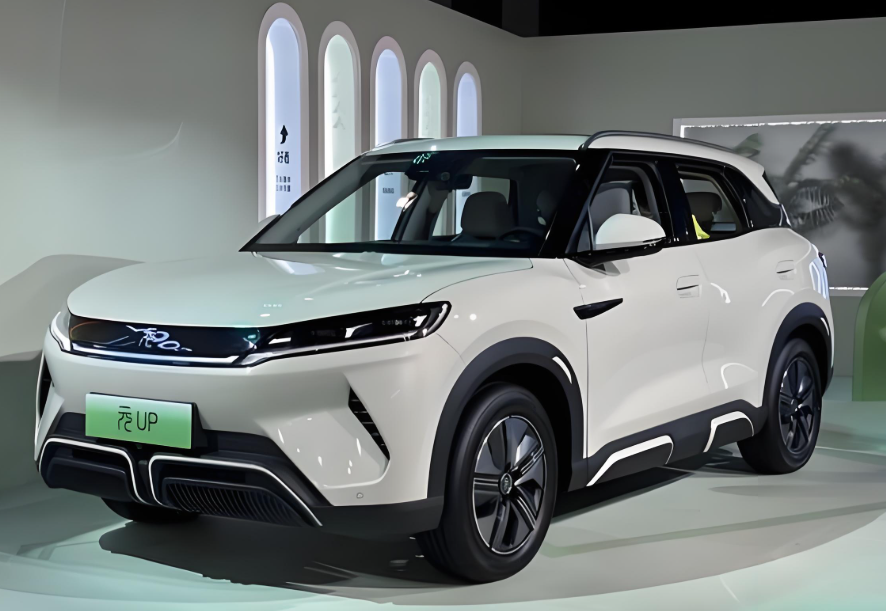 比亚迪元UP 301km领航型上市！比亚迪元UP加推301KM领航型售价7.48万元！