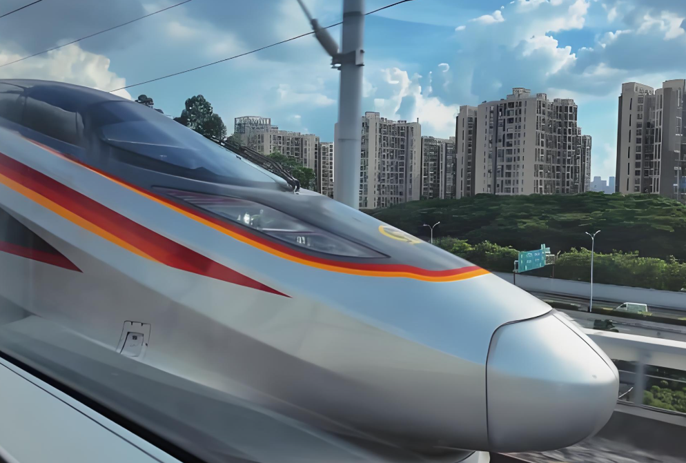 复兴号“狂追”和谐号！双龙竞速复兴号“狂追”和谐号场面来了！