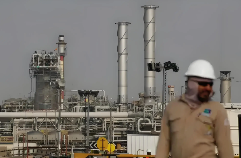 欧佩克+同意大幅增产 下半年国际油价还要跌？